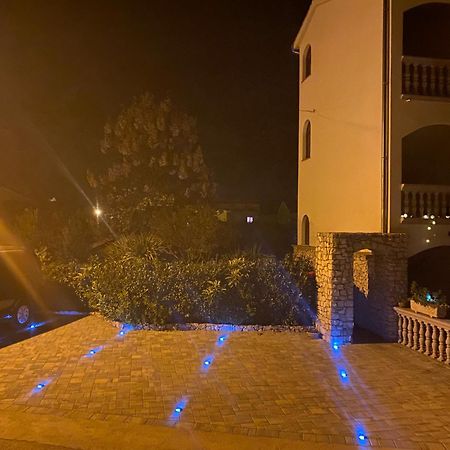 Villa Grey Stone Vodice Exteriör bild