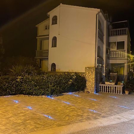 Villa Grey Stone Vodice Exteriör bild