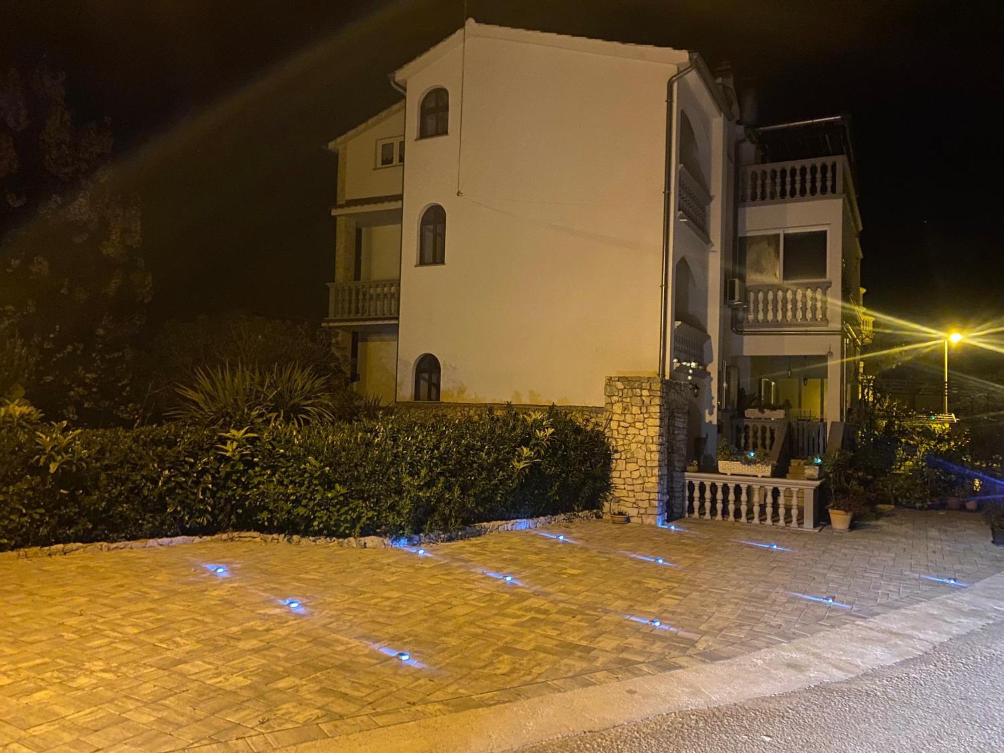 Villa Grey Stone Vodice Exteriör bild